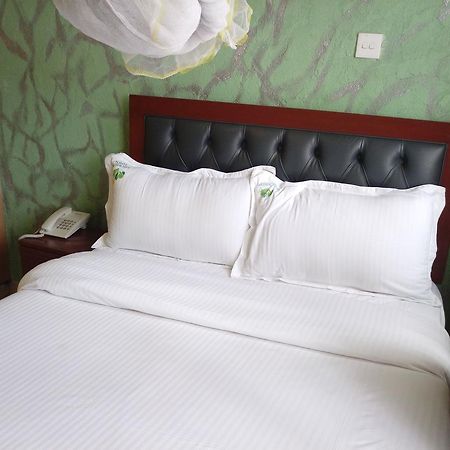 Ash White Hotel Найробі Екстер'єр фото